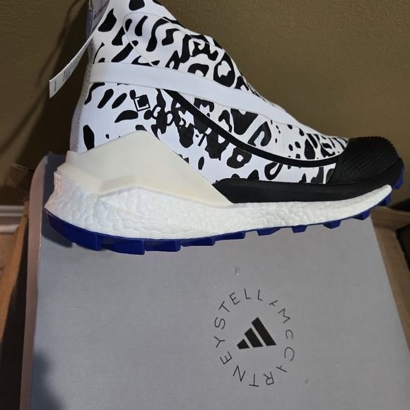 adidas by STELLA MCCARTNEY X TERREX FREEHIKER GORE-TEX BOOTS - Picture 15 of 15